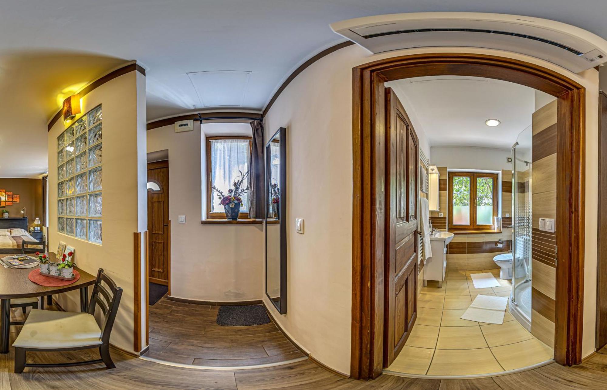 Napraforgo Wellness Haz Es Panzio Bed & Breakfast Pecs Ngoại thất bức ảnh