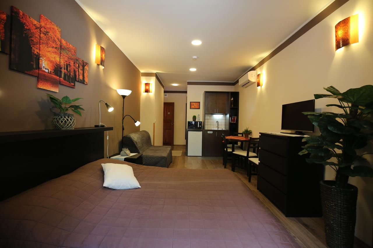 Napraforgo Wellness Haz Es Panzio Bed & Breakfast Pecs Ngoại thất bức ảnh